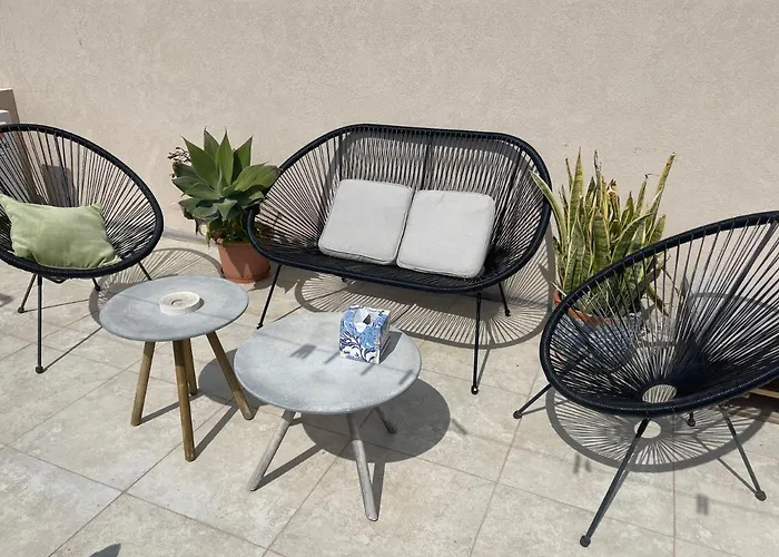 Hammock Vibes Town House Bed & Breakfast Sliema