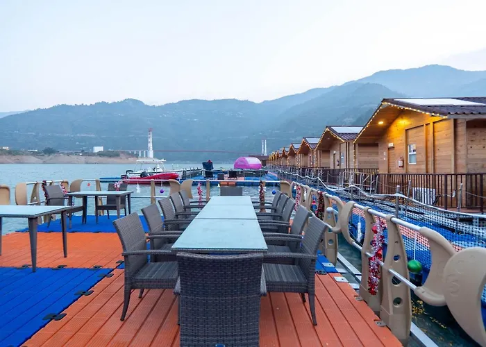 Le Roi Floating Huts & Eco Rooms Tehri New Tehri
