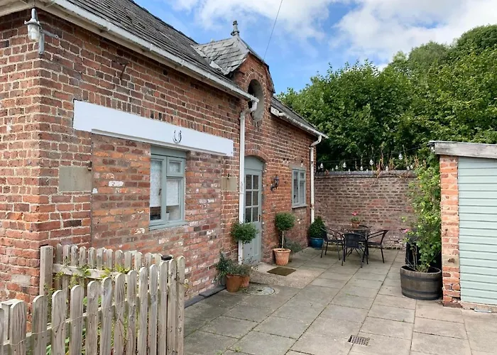 The Little Coach House In Wales Hotel Newtown 