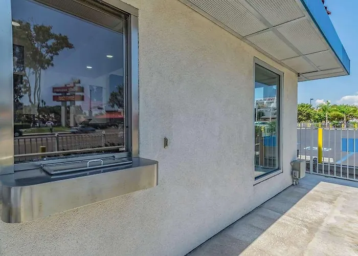 Motel 6 National City Ca
