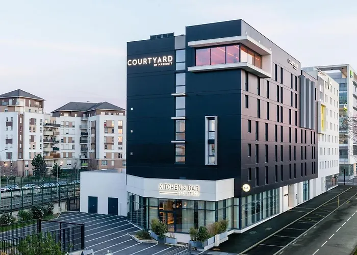 Courtyard By Marriott Paris Creteil Hotel