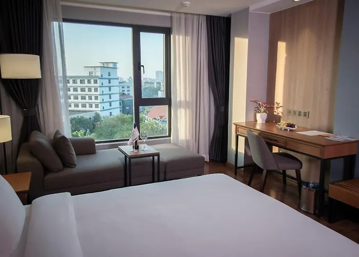 Prince Hotel Yangón