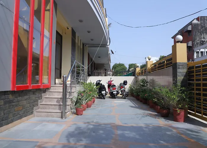 Sunshine Residency Castle Pvt Ltd Bed & Breakfast Noida