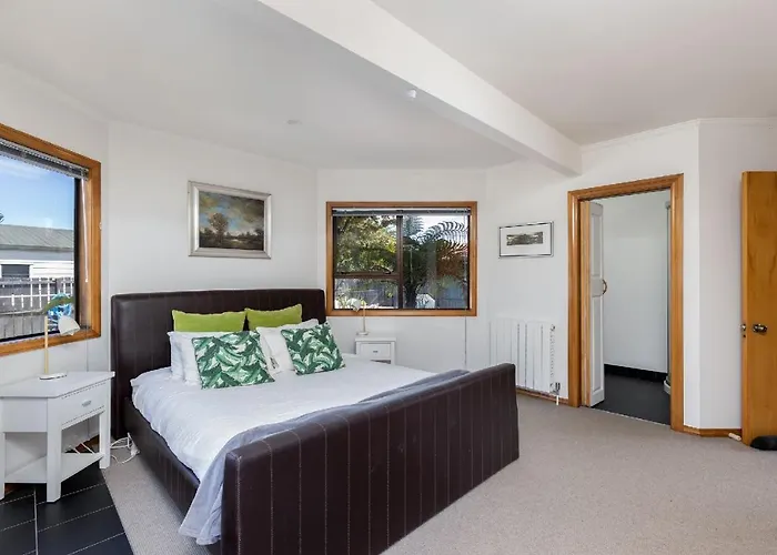 The Pool House Hotel Motueka