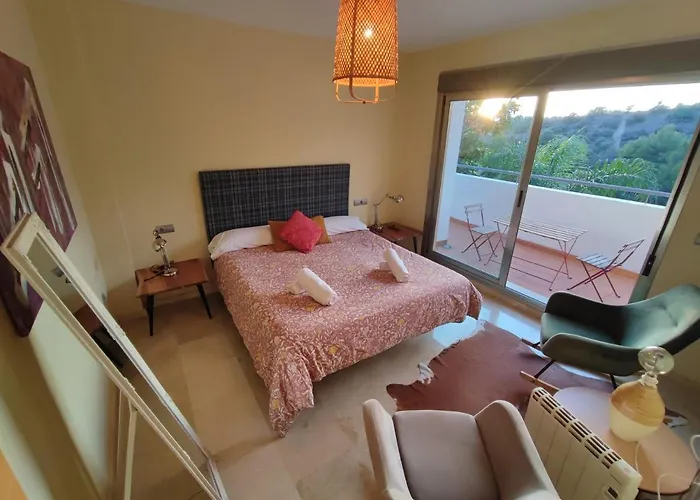 Villa Aguilas Club Guest House Malaga
