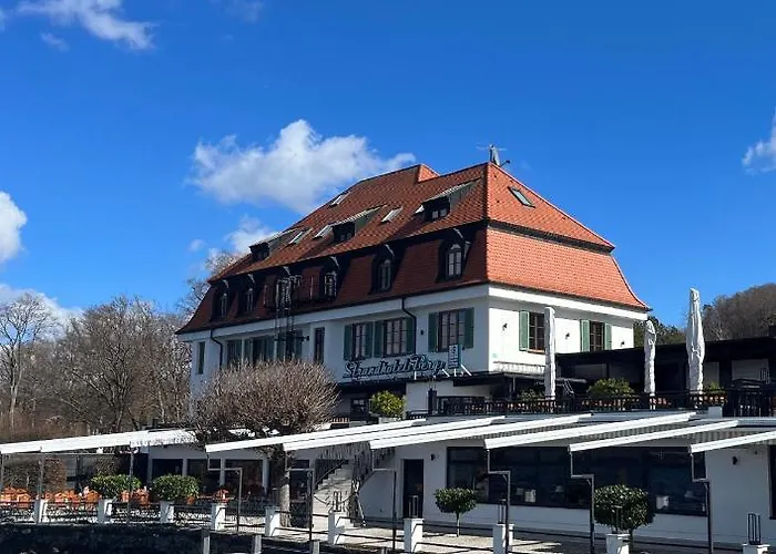 Strandhotel Berg Berg am Starnberger See
