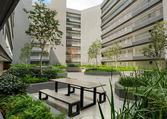 Newlands Peak Aparthotel By Totalstay Cape Town