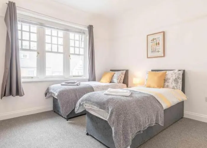 The Bull Iver Guest House Slough