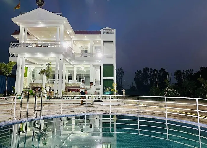 Rd Palace And Resort Lucknow