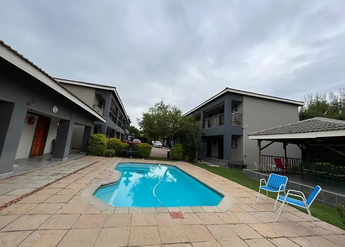 Zamambongi Guest Houses & Spa Newcastle