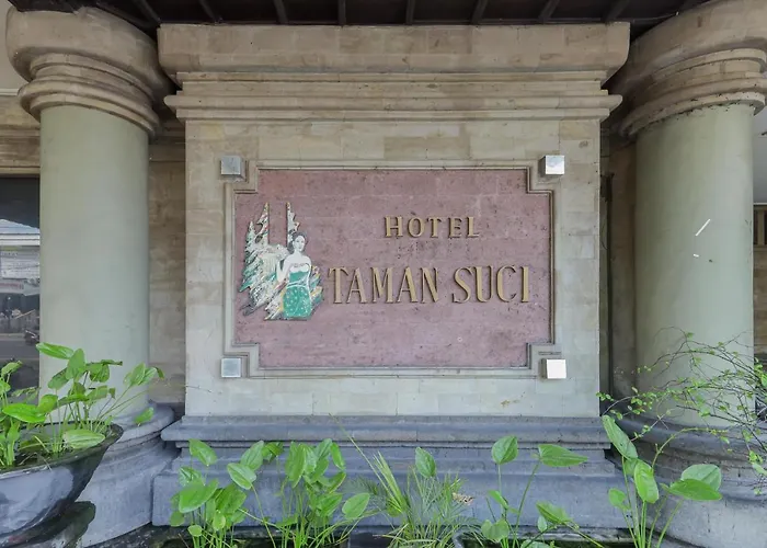 Urbanview Hotel Taman Suci Denpasar 