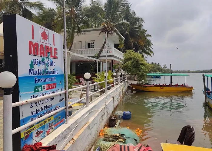 M Aples Jacks Place Cavelossim