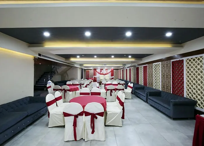 Oyo Hotel Crossroads Zirakpur