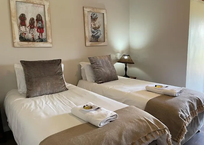 Hoogeind Manor Bed & Breakfast Somerset West