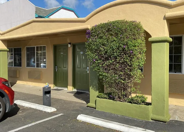 Holiday Motel Morgan Hill