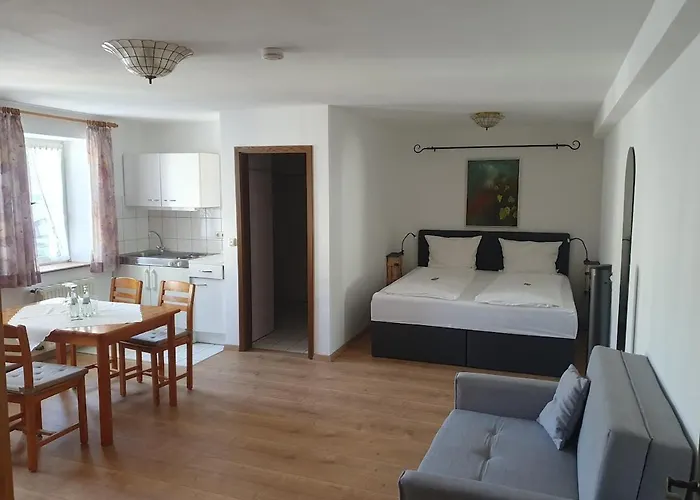 Hotel Weinhaus Kurtrierer Hof Leiwen