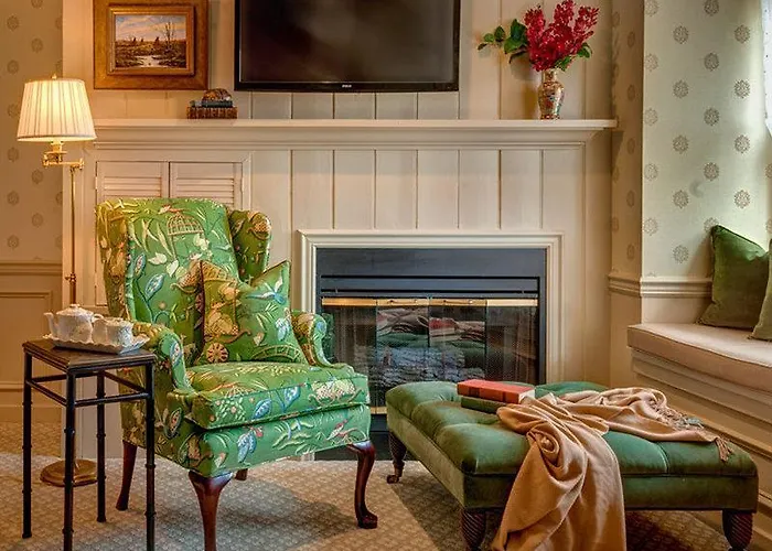 Golden Plough Inn At Peddlers Village Lahaska