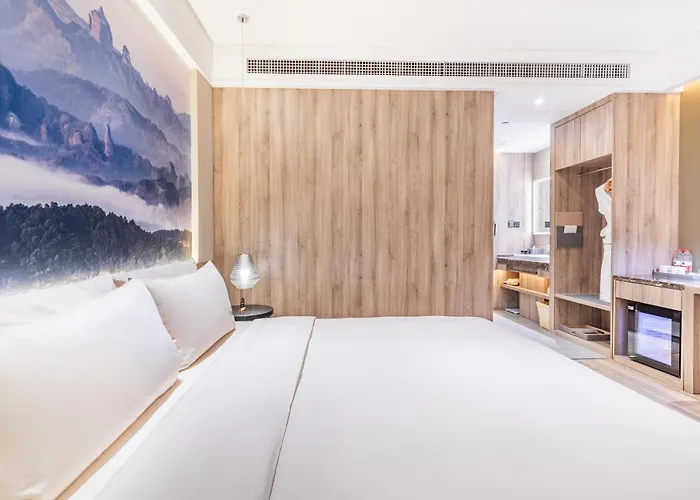 Atour Hotel, Haizhu Jiangtai Road Subway Station, Guangzhou-Free Shuttle Bus Service At The Canton Fair