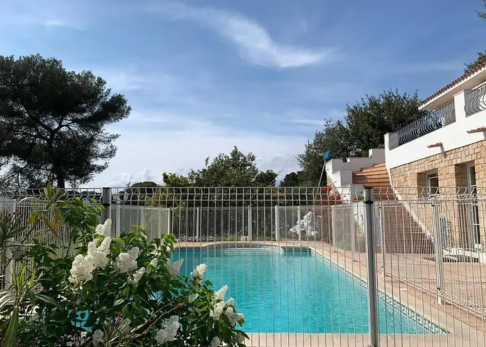 Hotel Brise des Pins à Le Cannet