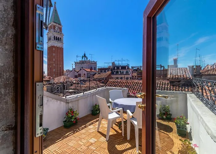 Hotel Ai Do Mori Venice