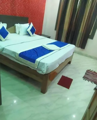 Puri Inn: Beachside Retreat with Lift & Parking