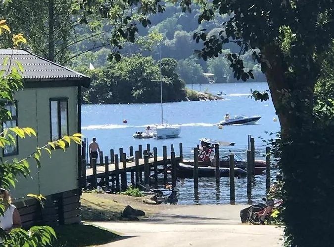 R11 Lake View, Fallbarrow Holiday Park Bowness-on-Windermere