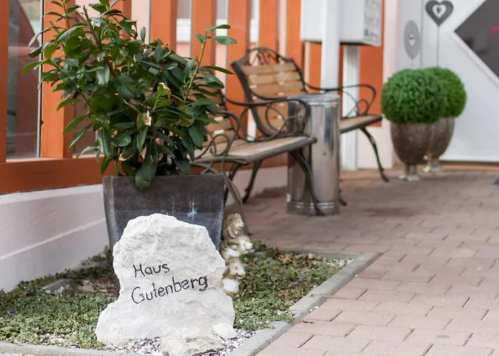 Hotel Garni Haus zum Gutenberg Hallbergmoos
