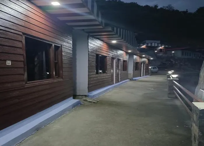 Shivay Kingdom Eco Cottage & Huts Phata