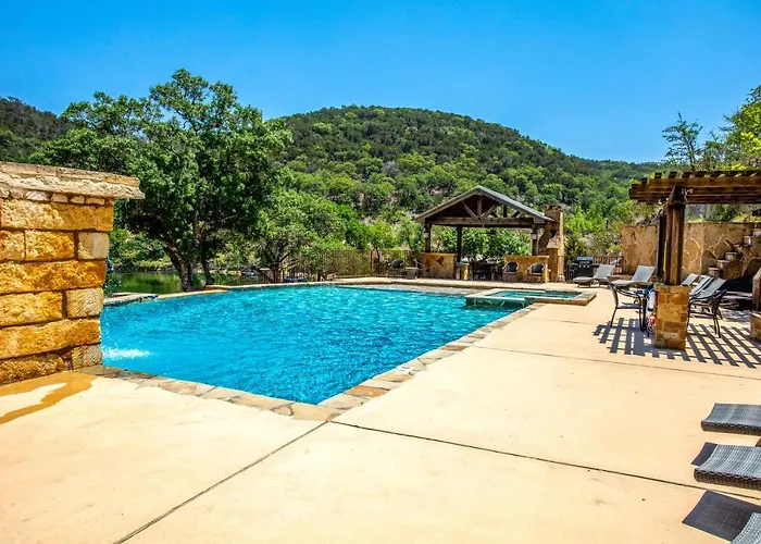Miracle Springs Ranch Lodge Leakey