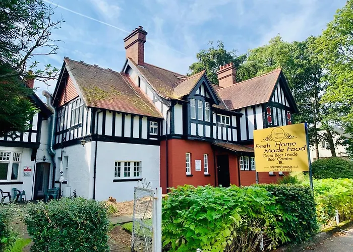 Navaar House Hotel Penicuik