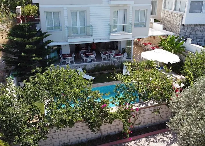Lara Ilica Hotel Çeşme