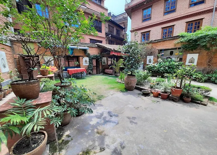 Pradhan House - Home Stay With Garden Bhaktapur