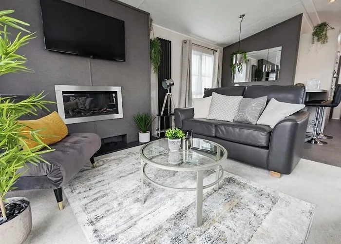 Lakewood Lodge South Cerney