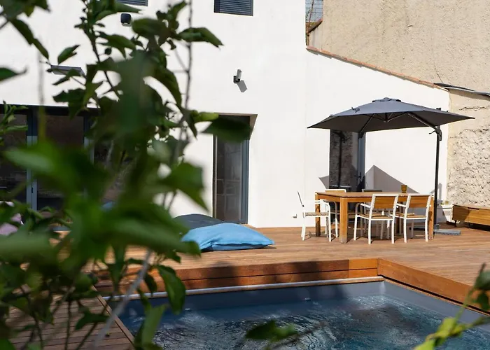 Hotel Le Petit Nid Des Chutes Lavies à Marseille