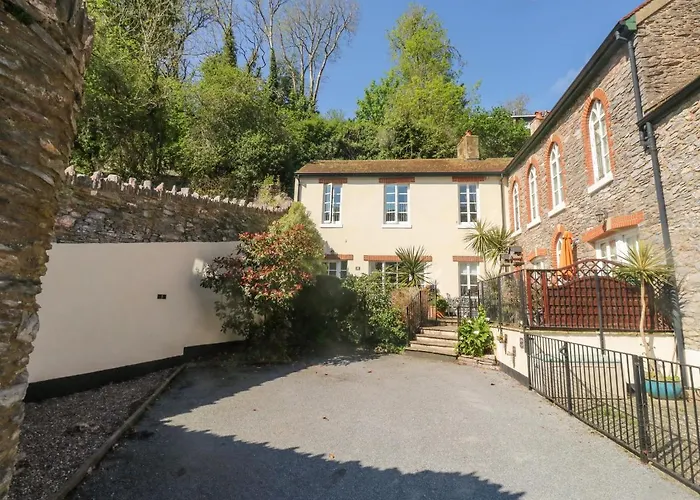 4 Old Mill Court Hotel Brixham