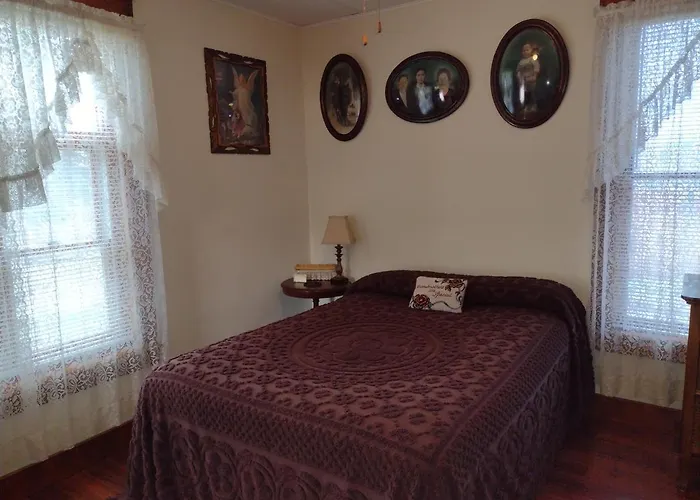 Quiet Full-Size Bed Close To Town 420 Friendly Trinidad