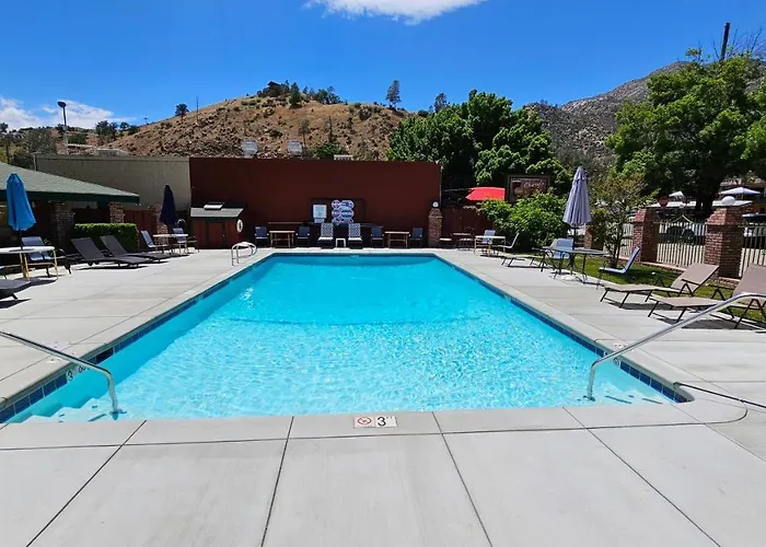 Kernville Inn