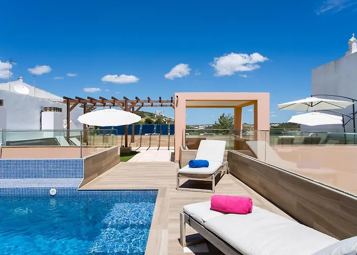 Casa Amarela Guesthouse Albufeira