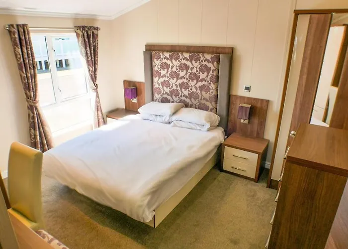 Luxury 3 Bed 2 Bath Lodge With Sea Views! Exmouth
