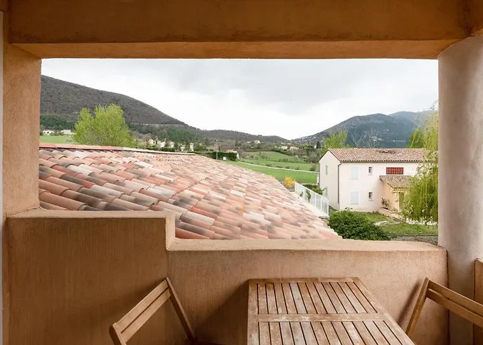 Aparthotel La Tour de Guet à Montbrun-les-Bains