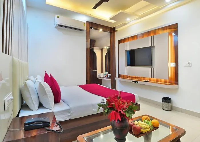Hotel Star Villa - Budget Friendly New Delhi