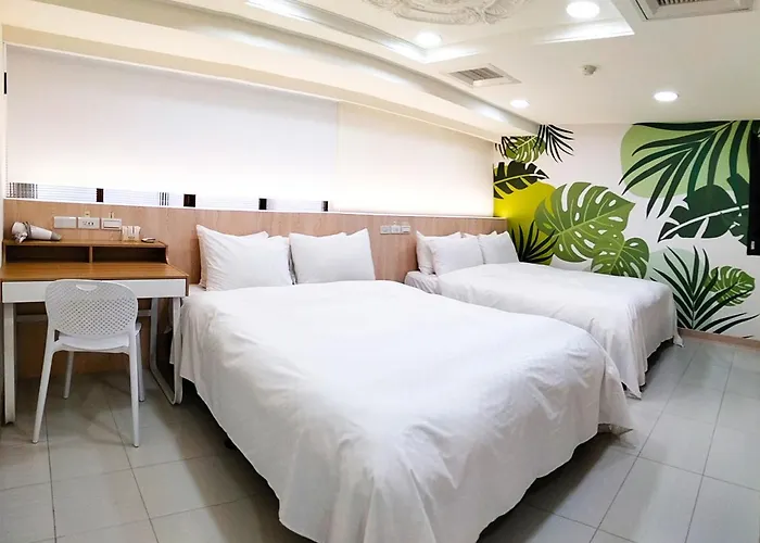 Beethoven Express Hotel Zhongli