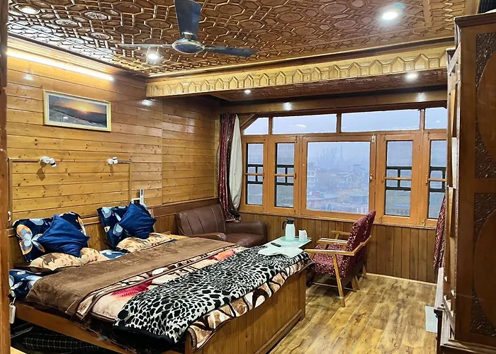 Sun N Shade Guest House Srinagar 