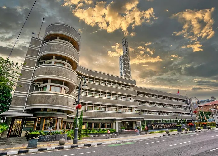 Hotel Savoy Homann Bandung