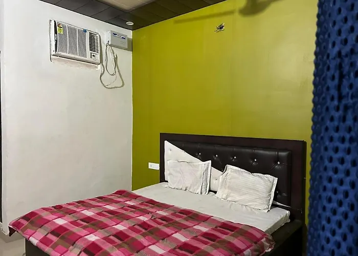 Hotel Blue Star Haldwani