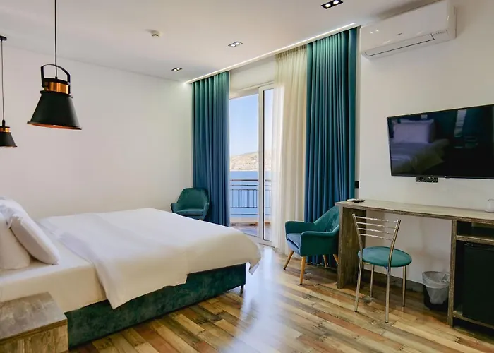 Asi Rooftop Hotel Sarande