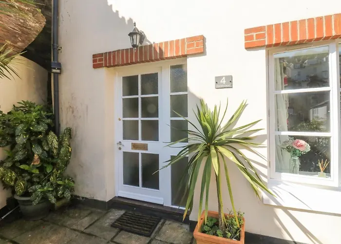 4 Old Mill Court Hotel Brixham