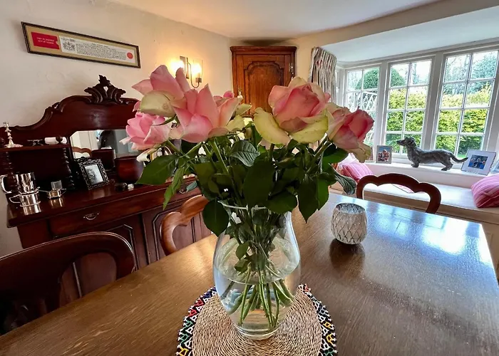 Vine Cottage Farnham 
