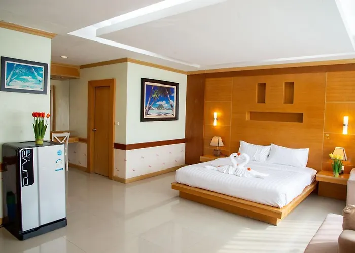 Patong Eyes Hotel