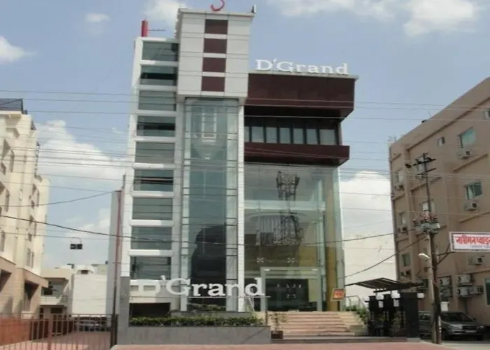 Hotel D'Grand Bareilly